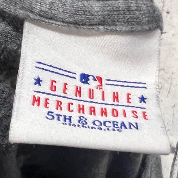 Women's New York Yankees MLB Baseball SOFT Tee Tshirt - Picture 5 of 6